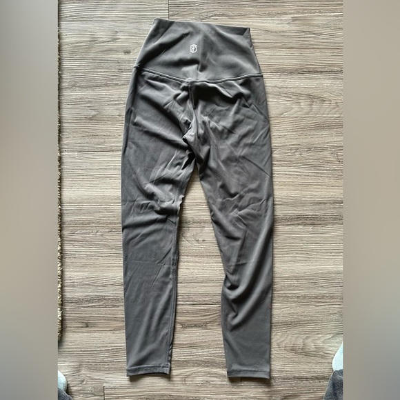 Born Primitive Leggings - Picture 1 of 3